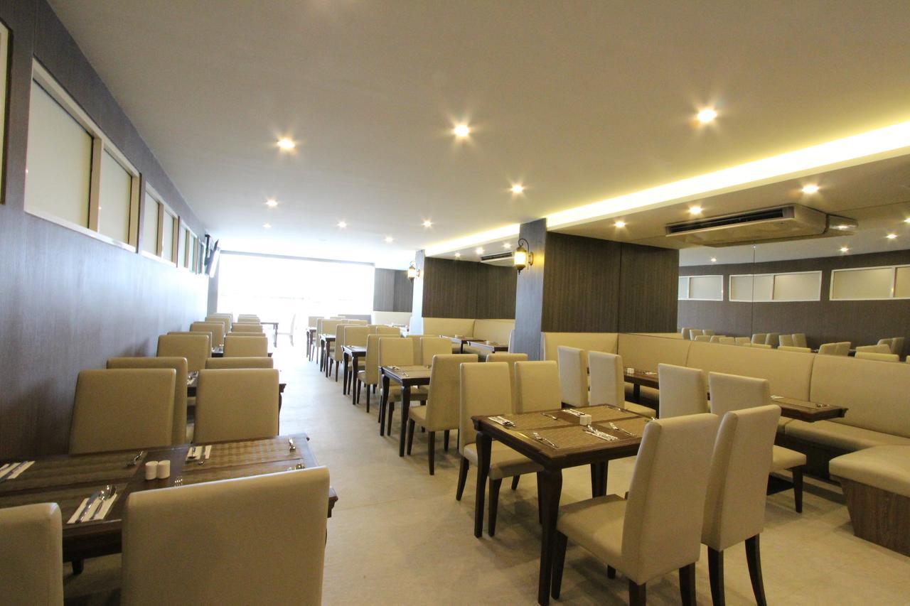 Le Bangkok Hotel Экстерьер фото