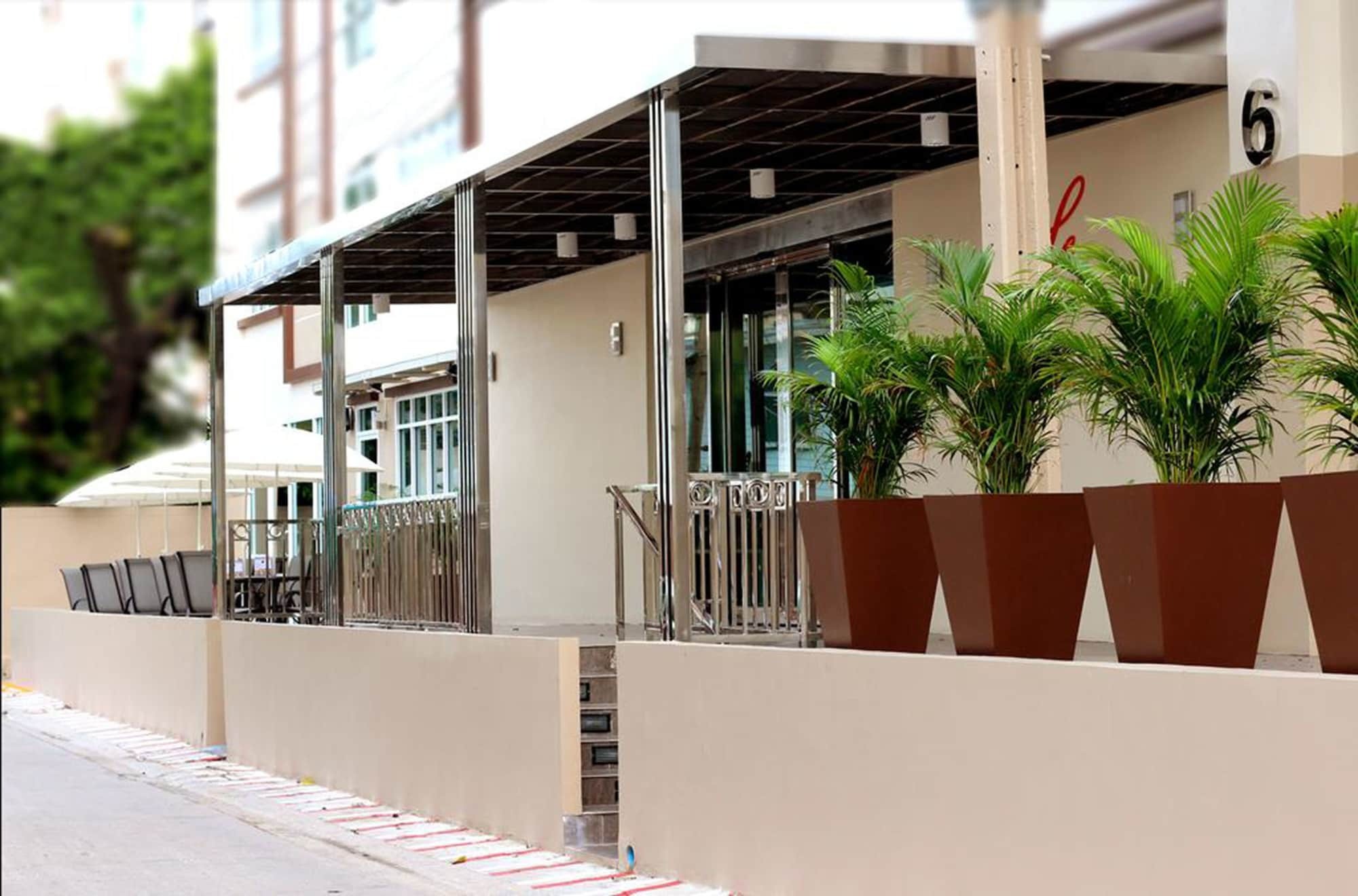Le Bangkok Hotel Экстерьер фото